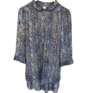 Aritzia Wilfred silk button up Snake print shirt  blouse with 3/4 sleeve size